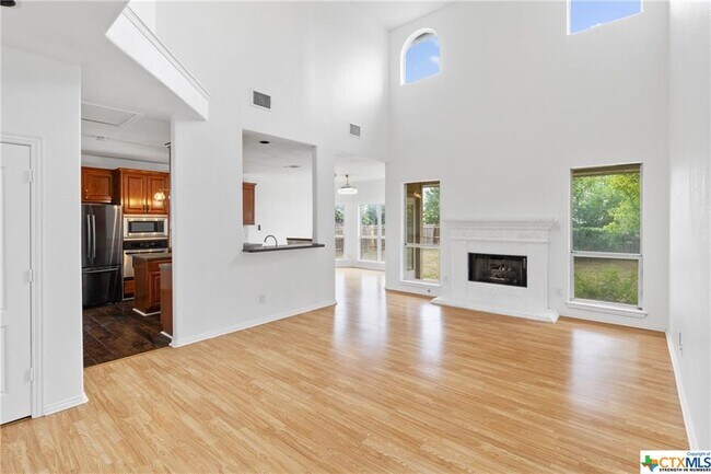 Building Photo - 156 Pecanwood S