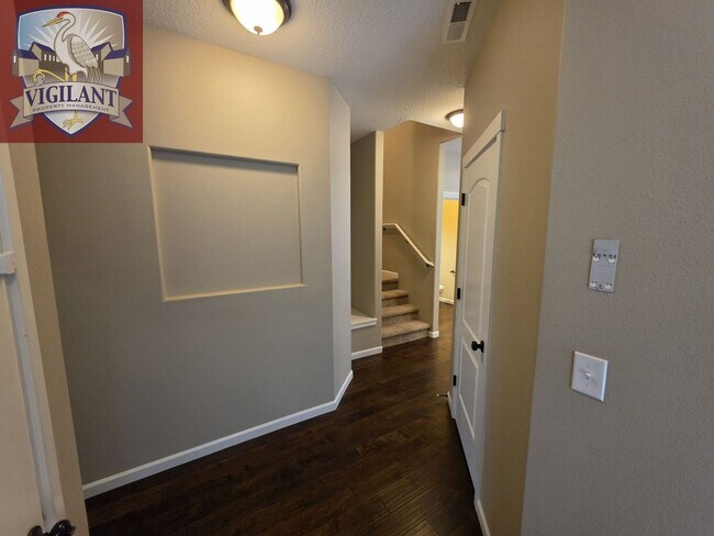Building Photo - 2605 NE 130th Ct