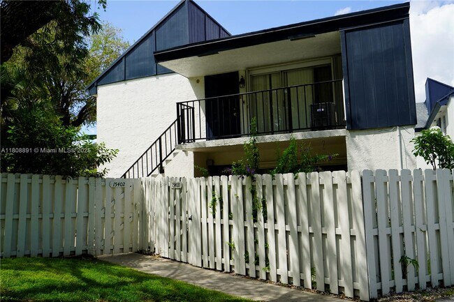 Building Photo - 15402 SW 85th Terrace