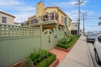 Building Photo - 1231-1231 W Bay Ave