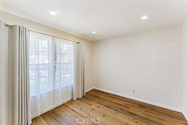 Building Photo - 10585 Bruns Dr