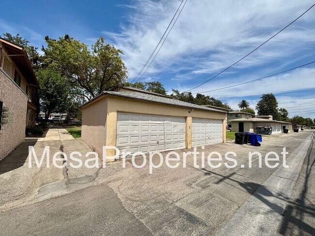 Building Photo - 316 W Arrow Hwy