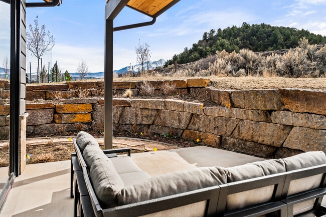 Building Photo - 117 Bowles Dr