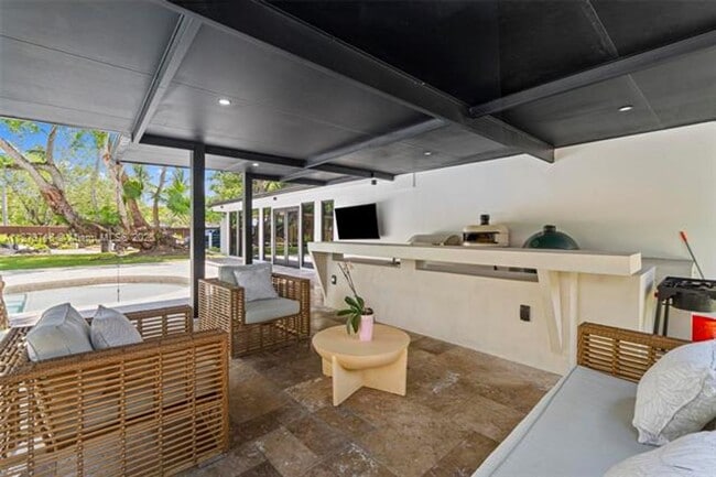 Building Photo - 15202 SW 80th Ave