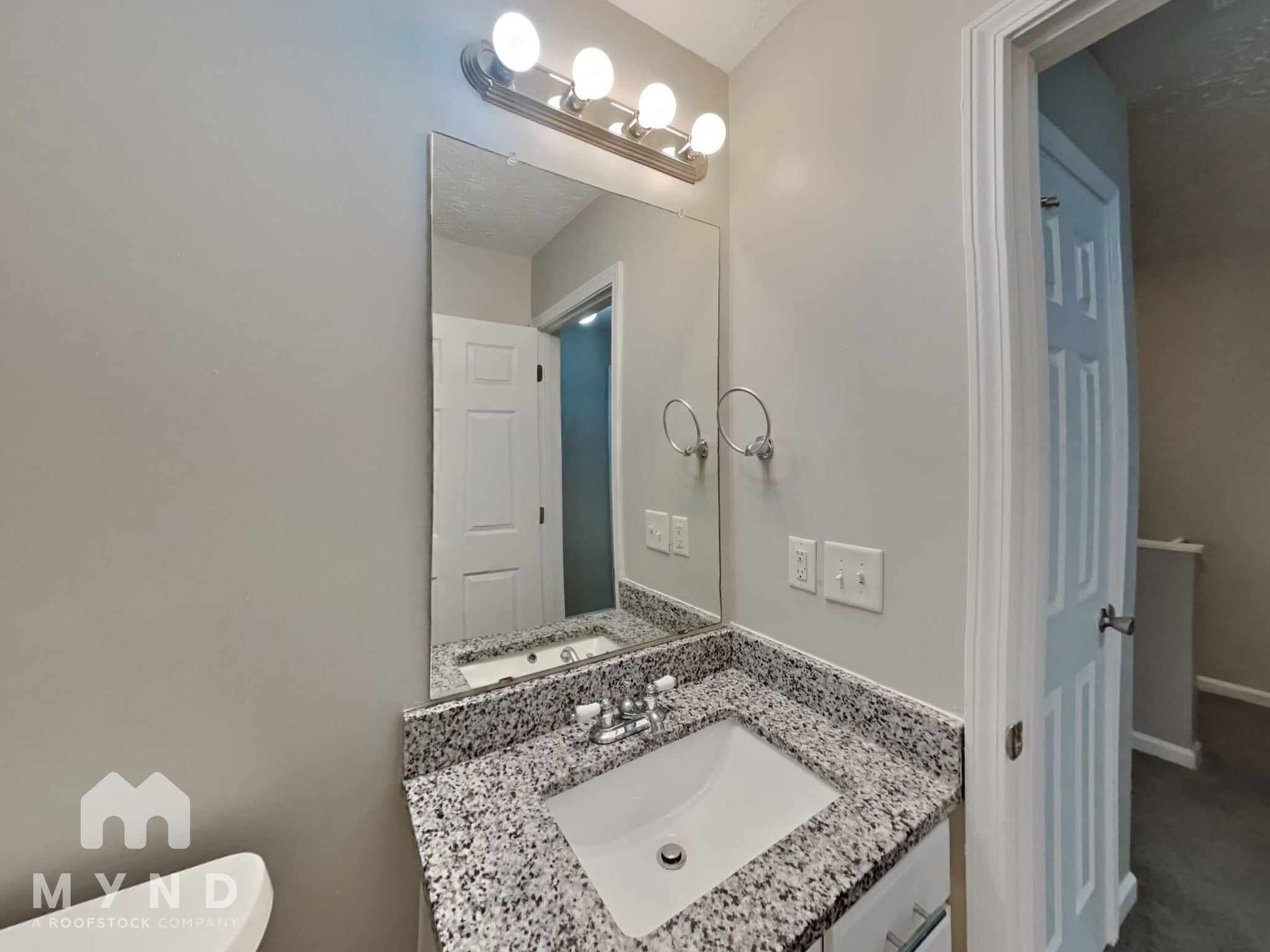 Building Photo - 1998 Grove Way