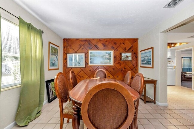 Building Photo - 11636 Osceola Rd