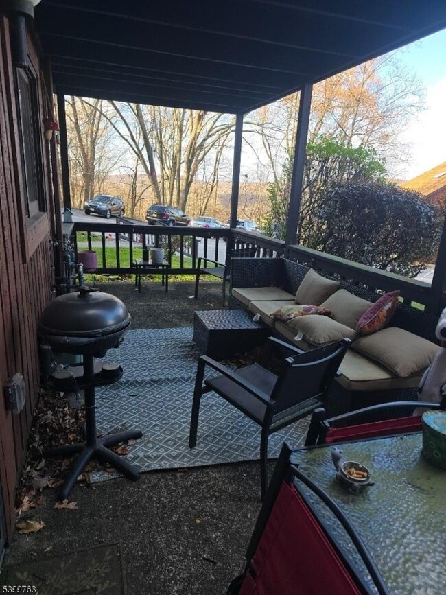 Building Photo - 3 Steamboat Dr