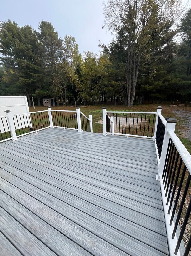 Building Photo - 30 Loughran Dr