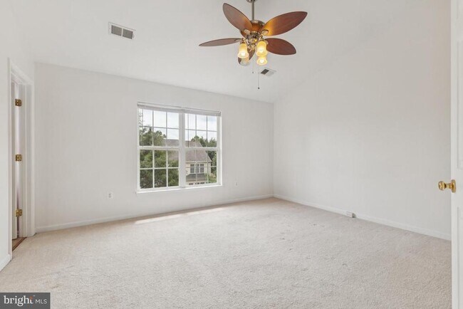 Building Photo - 42783 Shaler St