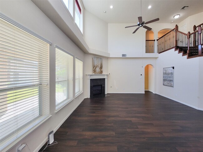 Building Photo - 26307 Langdon Ct