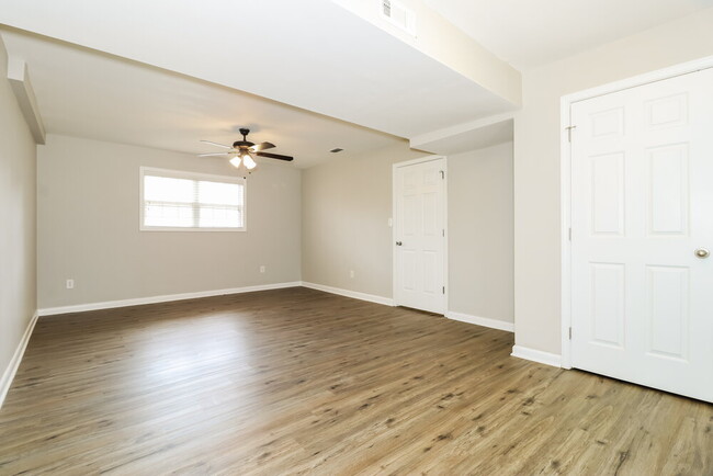 Building Photo - 529 Hearth Pl NW