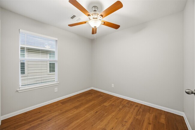 Building Photo - 14950 Hidalgo Valley Ln