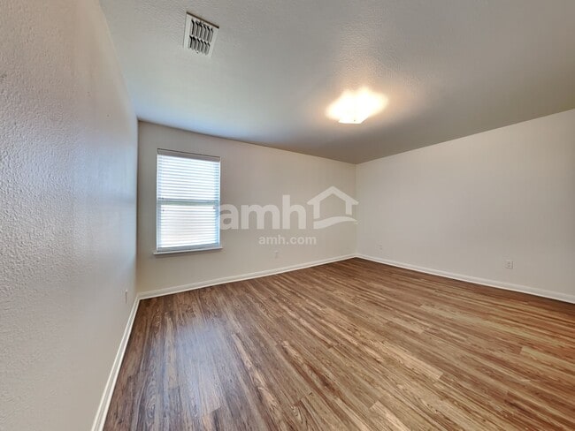 Building Photo - 9210 Bald Cypress St