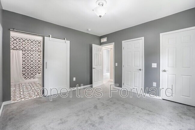 Building Photo - 1342 E Fulton St