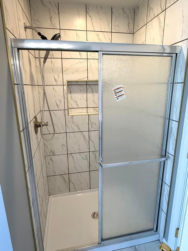 Building Photo - 9465 Santa Clara Cir