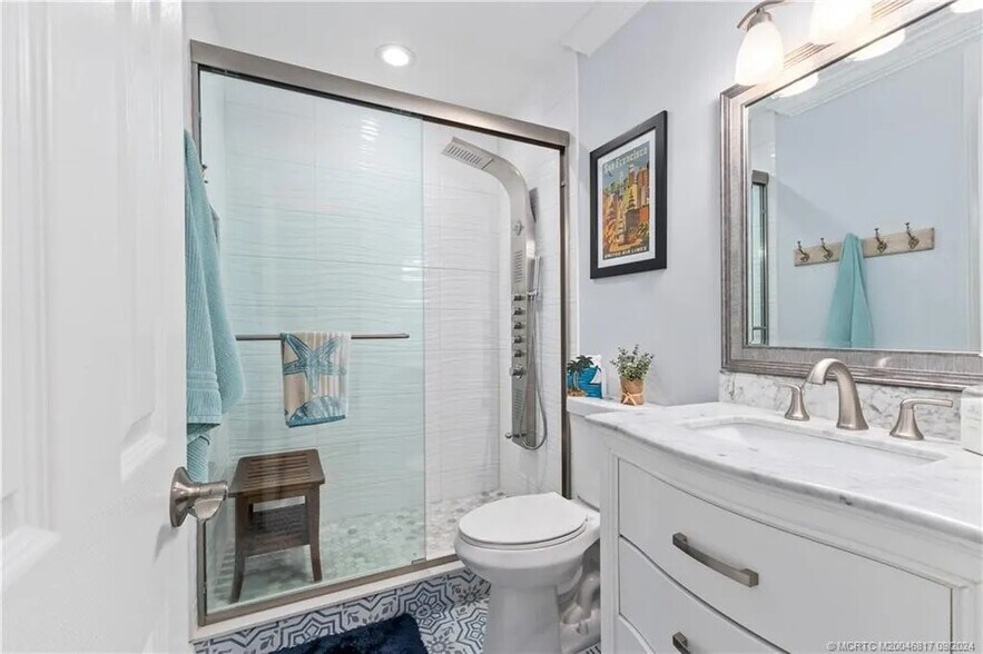 2nd Bathroom - 175 SE Saint Lucie Blvd