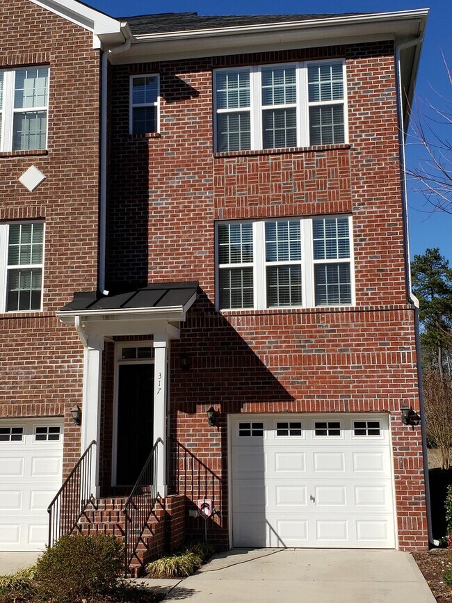 Primary Photo - 317 Dove Cottage Ln