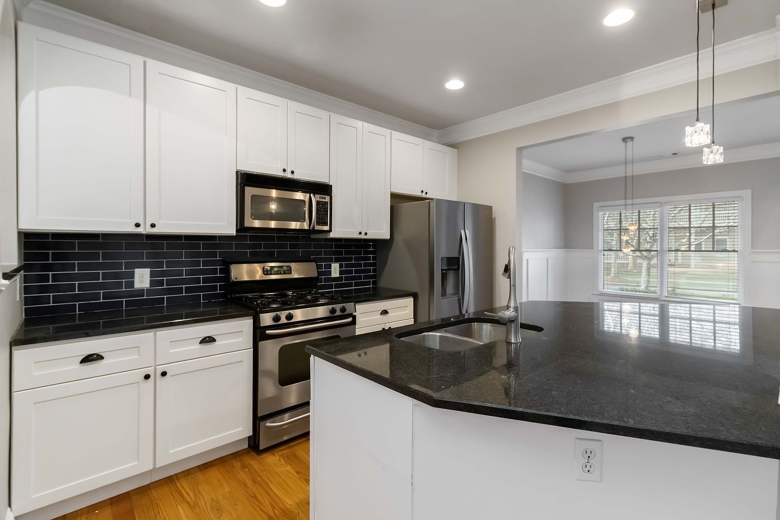 Building Photo - 1529 Gilstrap Ln NW