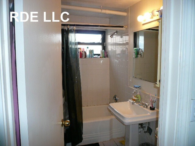 Building Photo - 83 Pleasant St