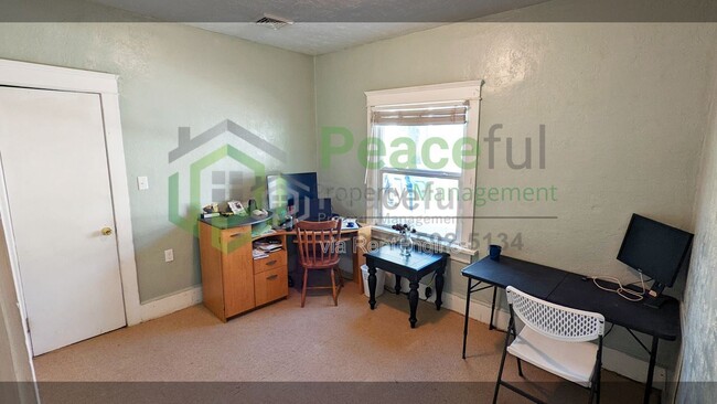 Building Photo - 1019 22nd St