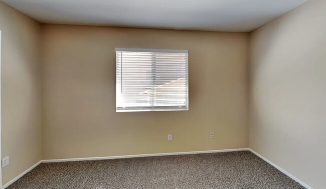 Building Photo - 25276 Dana Ln