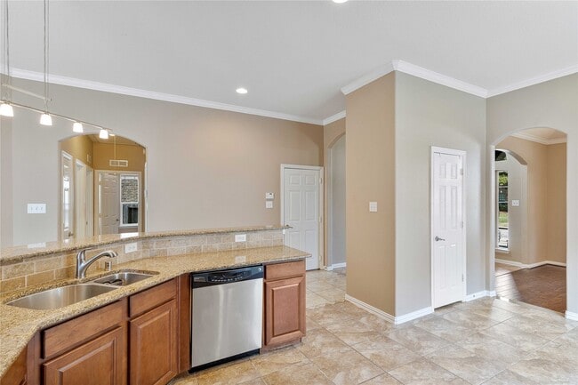 Building Photo - 13814 McKinney Creek Ln