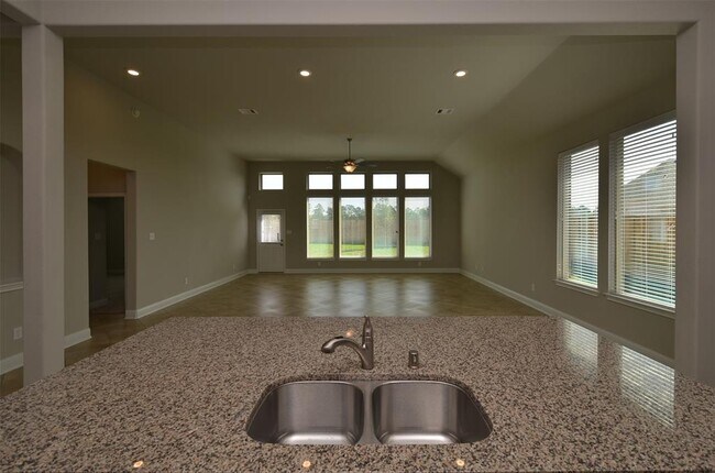 Building Photo - 4 Florentino Vine Pl