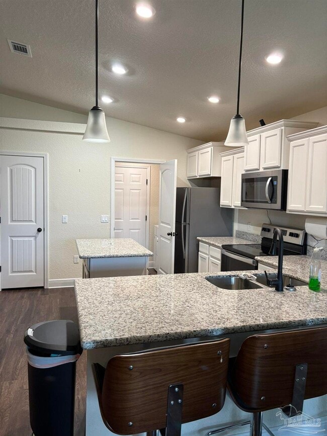 Building Photo - 6325 Red Pepper Dr