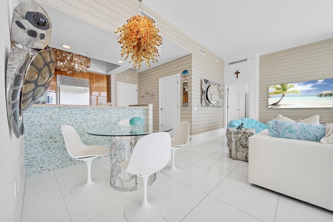 Building Photo - 2700 N Ocean Dr