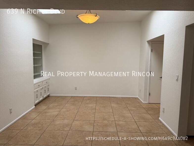 Building Photo - 639 N Richey Blvd