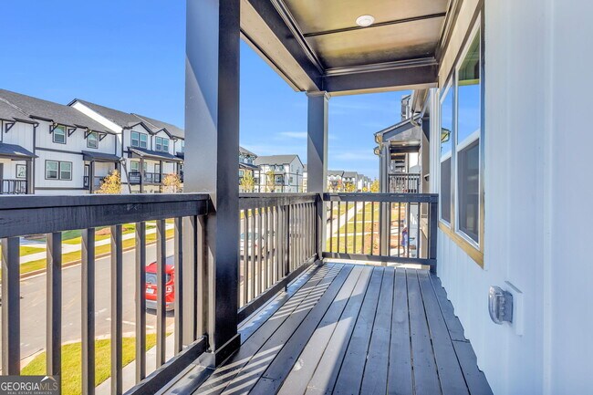 Building Photo - 423 Lincoln St