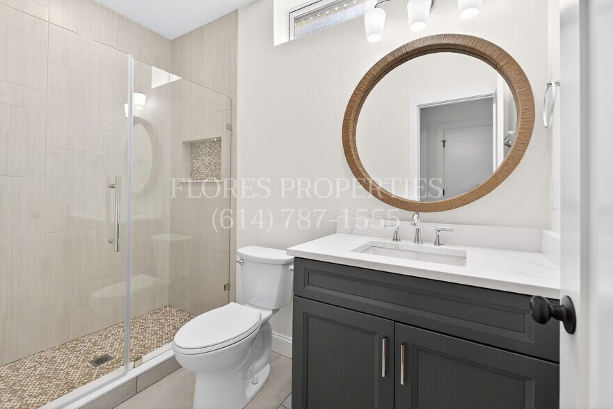 Building Photo - 698 S 22nd St