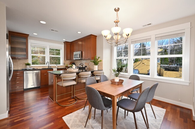 Building Photo - 5801 55th Ave NE