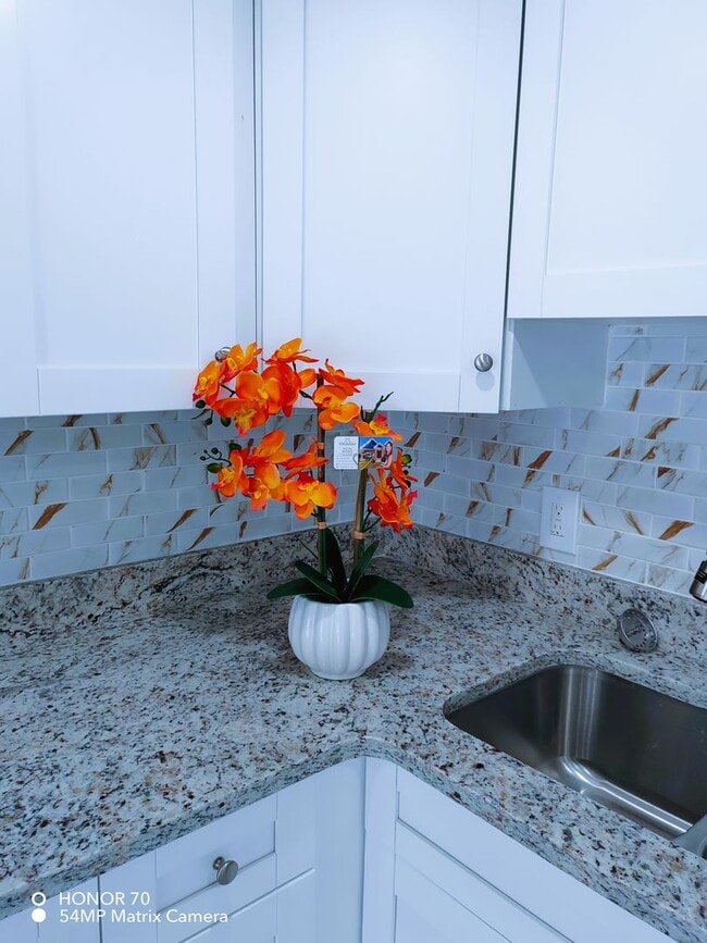 Building Photo - Rent to Own Bright 2B/1B Condo – St. Andrews Cove, Clearwater