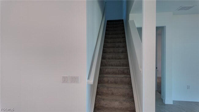 Building Photo - 3700 Passion Vine Dr