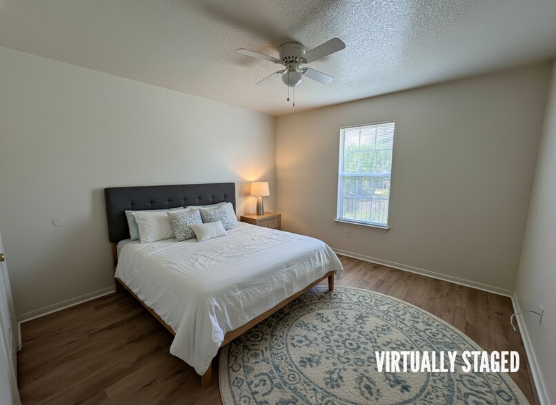 Building Photo - 3301 Barcelona Dr