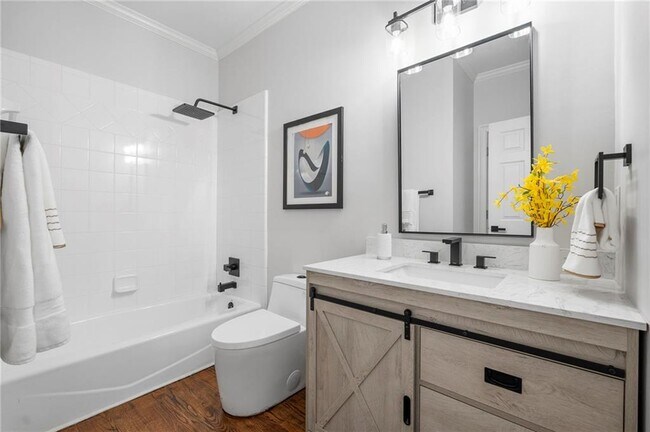 Building Photo - 870 Longstone Landing