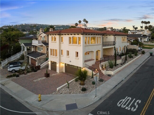 Building Photo - 1699 Calle De Los Alamos