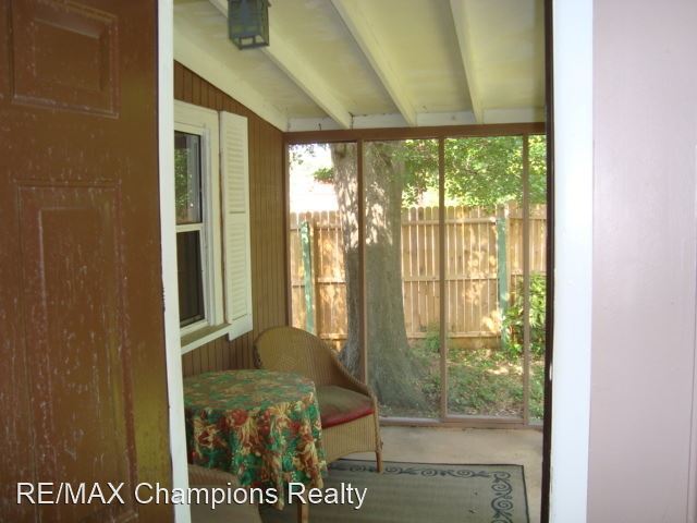 Building Photo - 2 br, 1 bath House - 954 54th Street