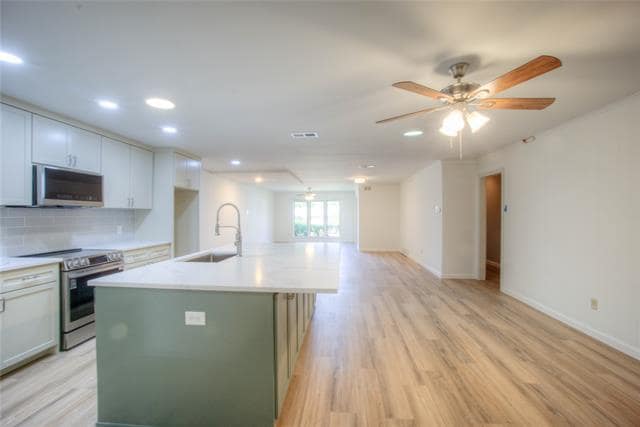 Building Photo - 10630 Sandpiper Ln