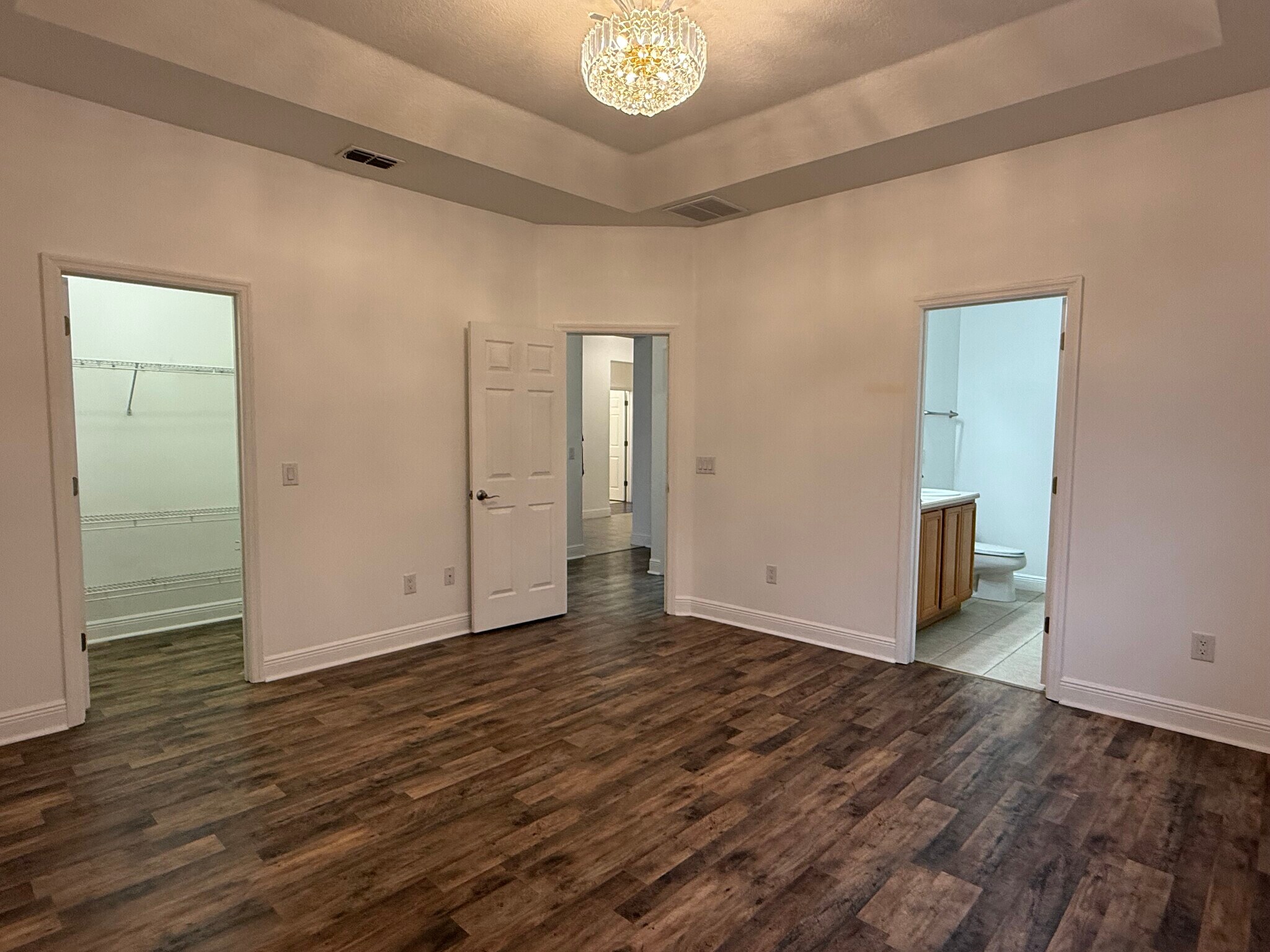 Building Photo - 502 First Cape Coral Dr