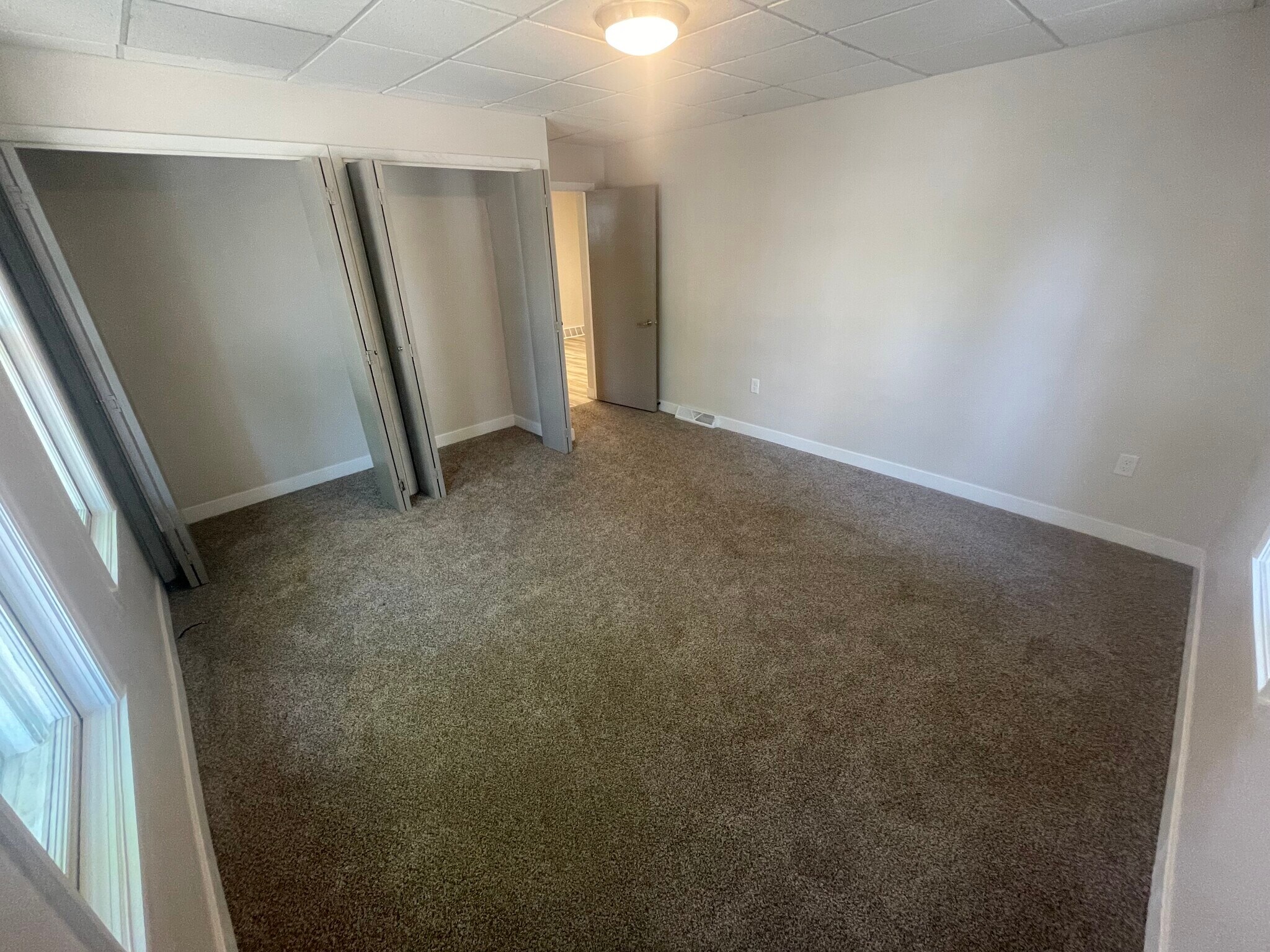 Lower level bedroom 2 - 1001 S 4th Ave