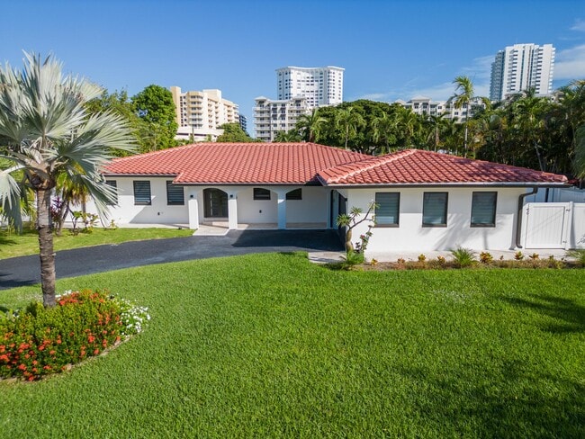 Building Photo - 1330 W Terra Mar Dr