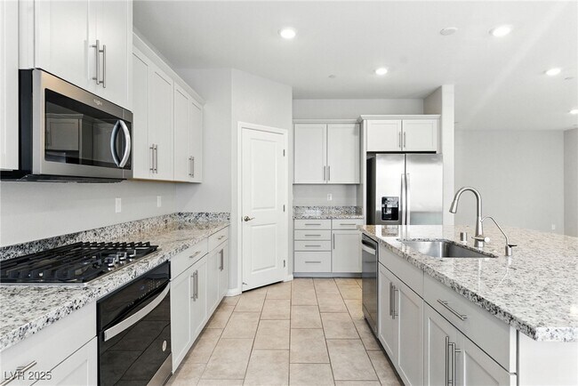 Building Photo - 10766 Hickam Ave