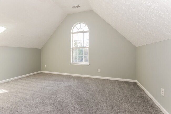 Building Photo - 11189 James Madison Dr