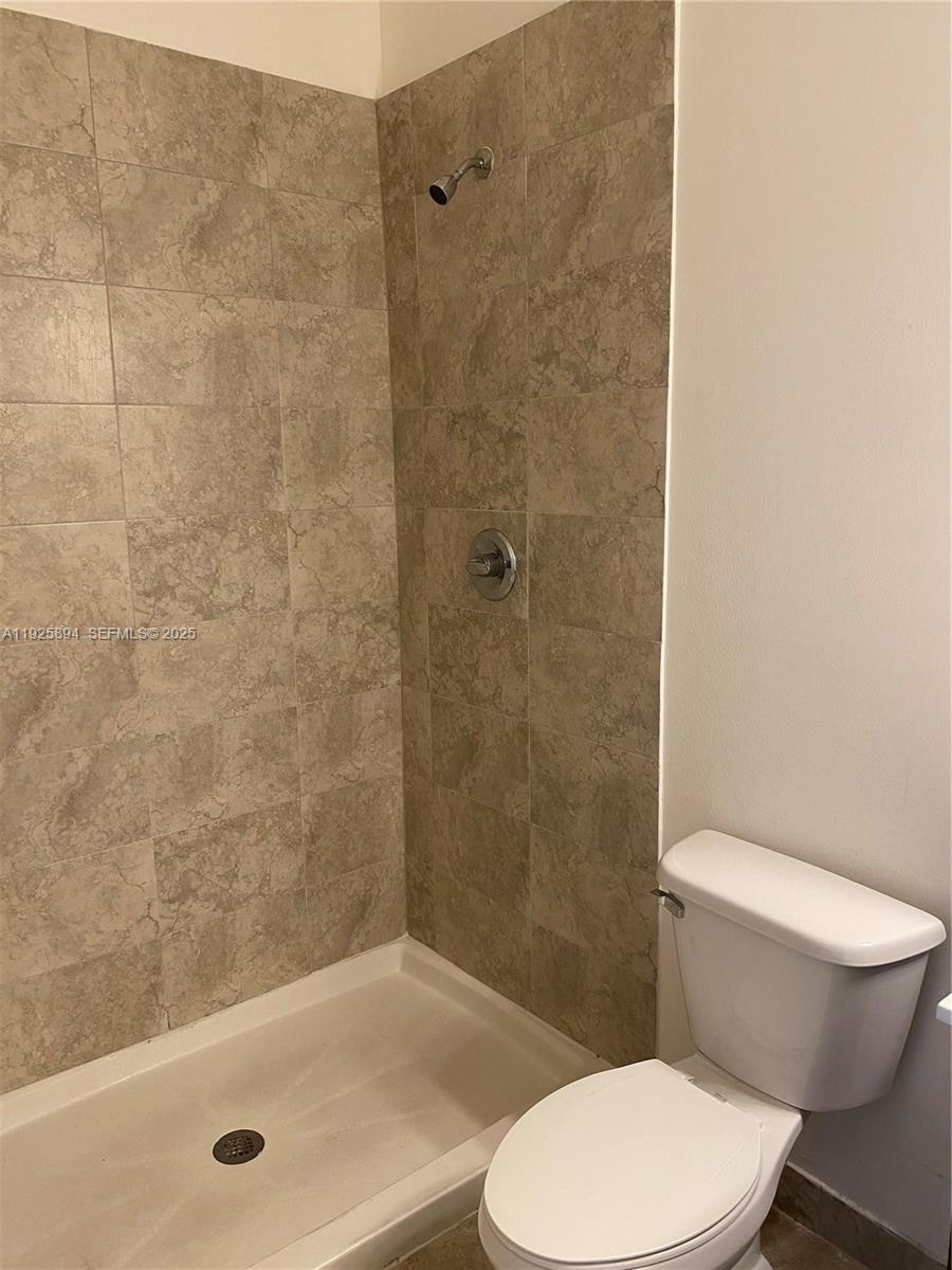 Building Photo - 210 NW 109th Ave