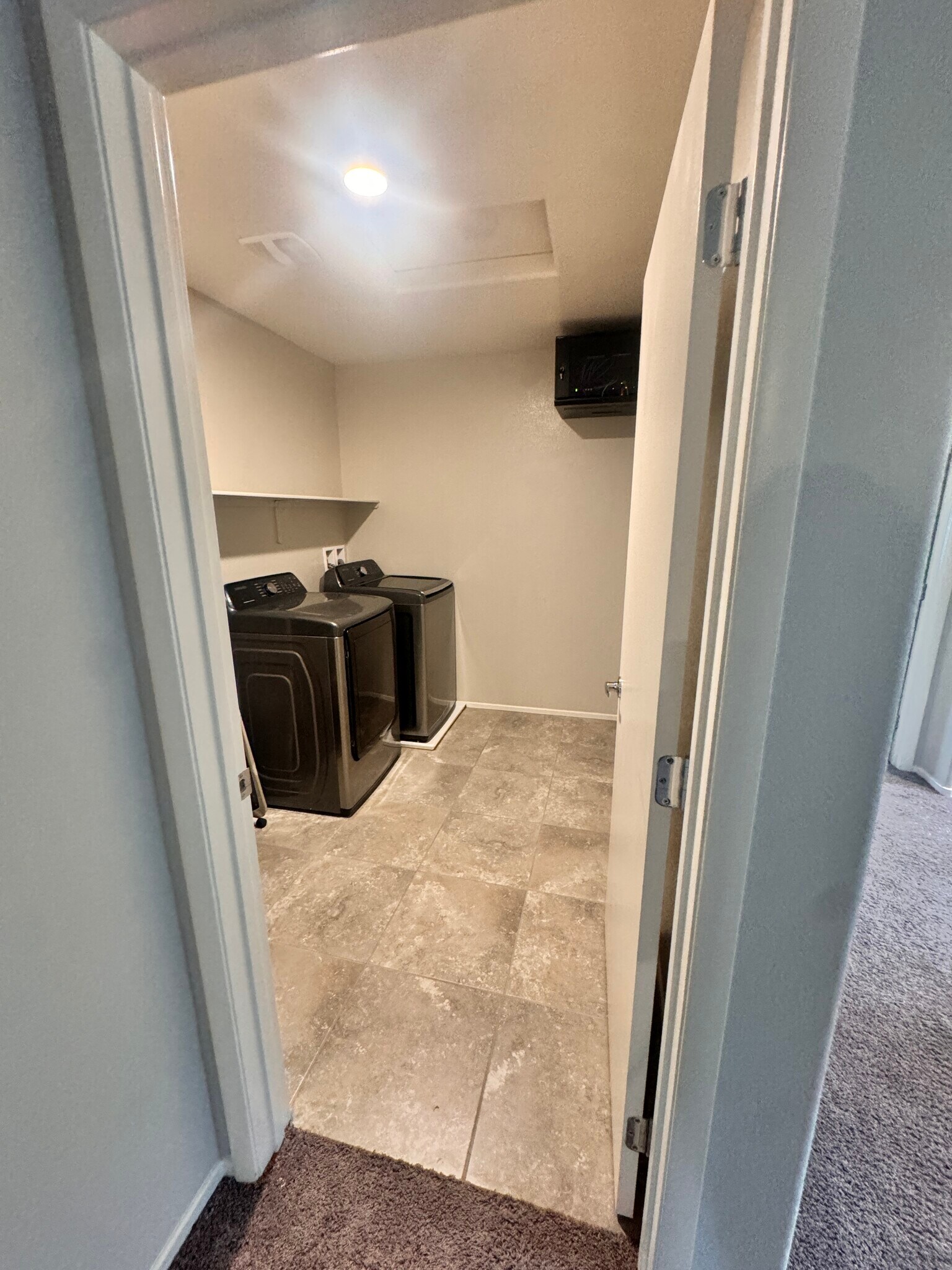 Building Photo - 4018 White Opal St