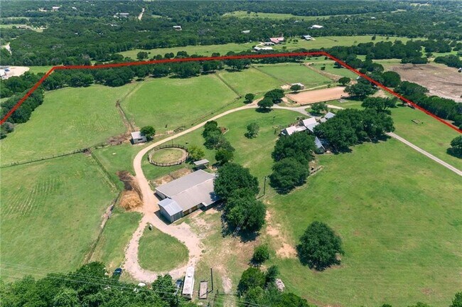 Building Photo - 15000 Fitzhugh Rd
