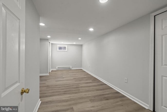 Building Photo - 418 Delview Ln