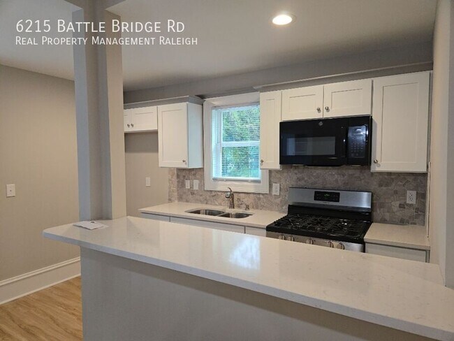 Building Photo - 6215 Battle Bridge Rd